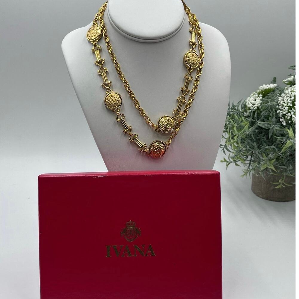 IVANA Signature Vintage Royal Coat Of Arms Shield Crest Gold Plated Necklace